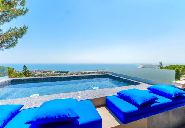 Maison 7 pièces 304 m² · à Sète · 304 m² · 3 750 000 €