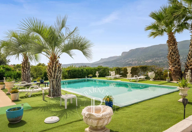 Maison 9 pièces 332 m² · à Colomars · 332 m² · 1 450 000 €