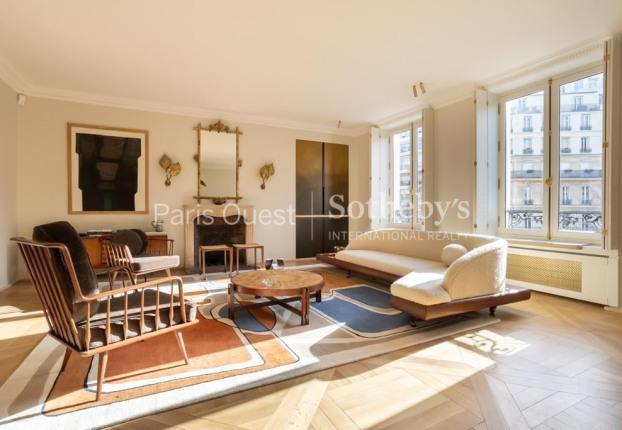 Appartement 6 pièces 168 m² · à Triangle d'Or, Paris 8ème · 168,5 m² · 5 980 000 €