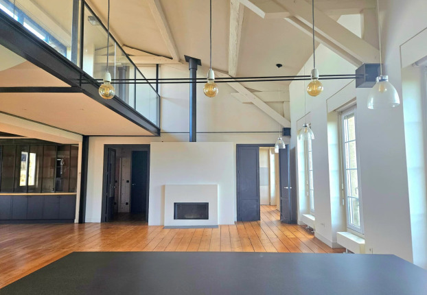 Appartement 6 pièces 241 m² · à Bordeaux · 241 m² · 784 000 €