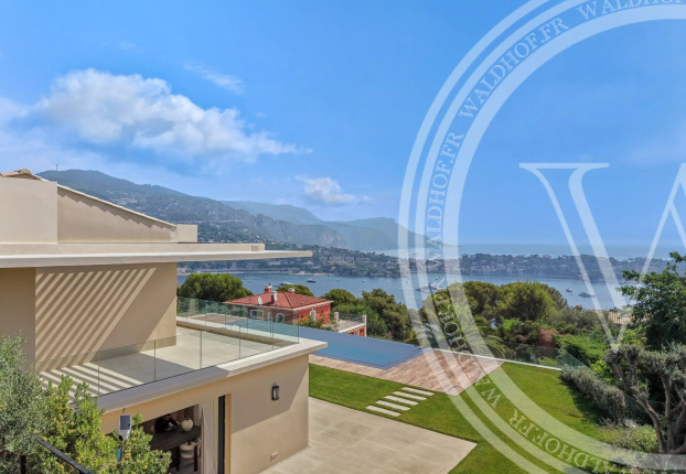 Maison 6 pièces 256 m² · à Beausoleil · 256 m² · 6 500 000 €