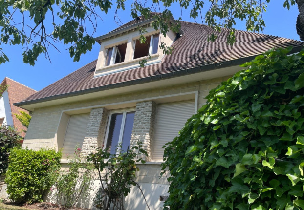 Maison 8 pièces 160 m² · à Caen · 160 m² · 682 400 €