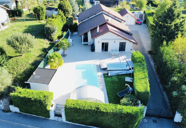 Maison 6 pièces 230 m² · à Sergy · 230 m² · 1 480 000 €