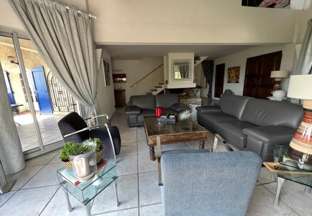 Maison 6 pièces 159 m² · à Saint-Martin-de-Valgalgues · 159 m² · 499 000 €