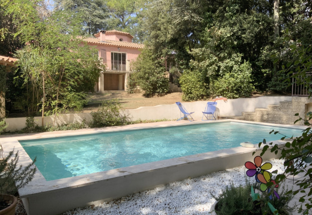 Maison 7 pièces 170 m² · à Uzès · 170 m² · 572 000 €