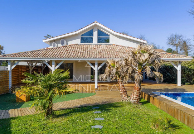 Maison 5 pièces 167 m² · à Gujan-Mestras · 166,9 m² · 679 000 €