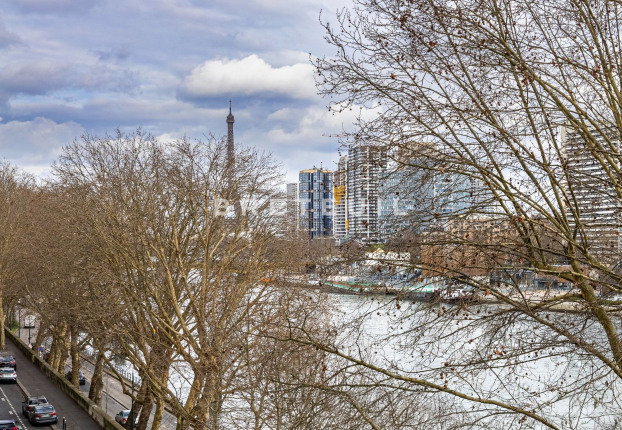 Appartement 5 pièces 136 m² · à Auteuil Sud, Paris 16ème · 135,8 m² · 1 360 000 €