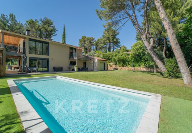 Maison 6 pièces 166 m² · à Grand Sud- Aix la Duranne, Aix-en-Provence · 166 m² · 1 370 000 €