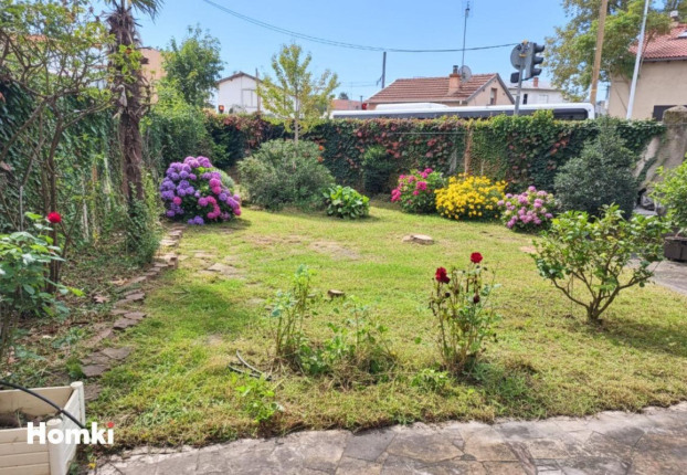 Maison 6 pièces 220 m² · à Lyon 3ème · 220 m² · 657 000 €