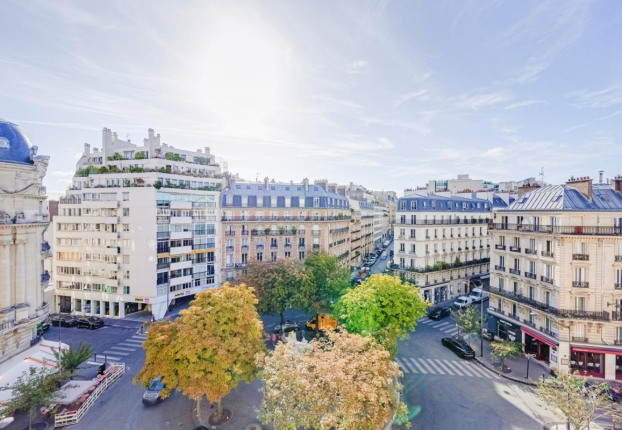 Appartement 6 pièces 200 m² · à Paris 17e Arrondissement · 200,5 m² · 2 472 000 €
