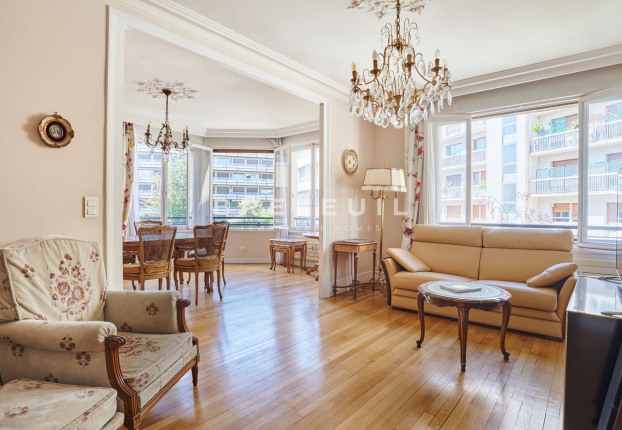 Appartement 3 pièces 86 m² · à Paris 16ème · 86 m² · 1 060 000 €
