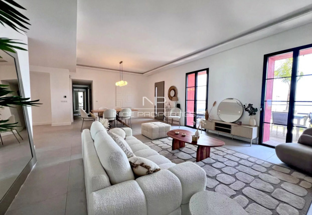 Appartement 4 pièces 127 m² · à Théoule-sur-Mer · 126,5 m² · 1 100 000 €