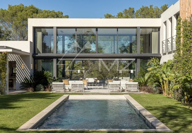 Maison 10 pièces 704 m² · à Mougins · 704 m² · 7 950 000 €