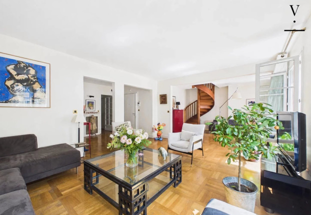 Appartement 6 pièces 154 m² · à Sainte Avoie, Paris 3ème · 154,3 m² · 2 500 000 €