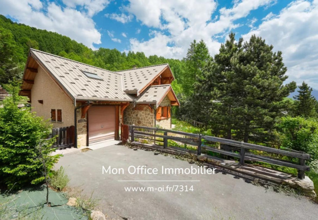 Maison 5 pièces 183 m² · à Saint-Chaffrey · 183 m² · 1 395 000 €