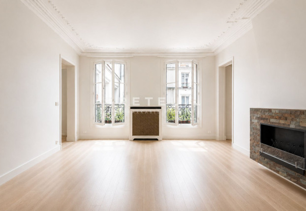 Appartement 5 pièces 114 m² · à Saint Merri, Paris 4ème · 114 m² · 1 480 000 €