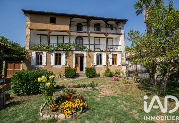 Maison 6 pièces 247 m² · à Estancarbon · 247 m² · 550 000 €