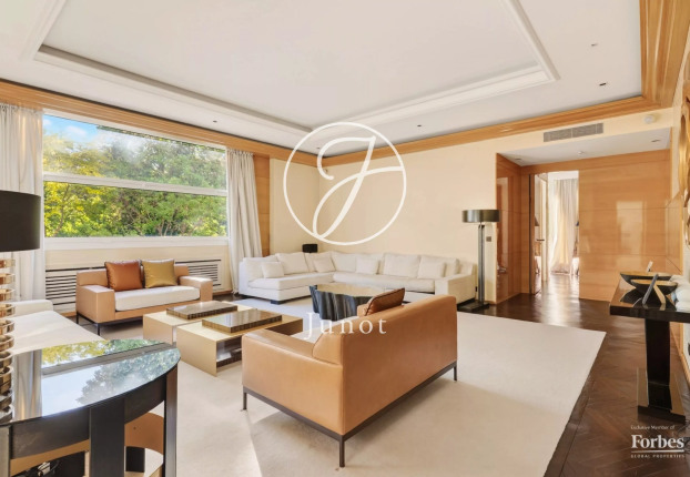Appartement 7 pièces 320 m² · à Muette Nord, Paris 16ème · 320 m² · 3 950 000 €