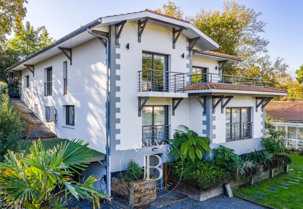 Maison 9 pièces 285 m² · à Arcachon · 285 m² · 2 890 000 €