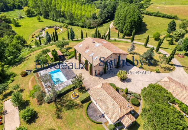 Maison 10 pièces 550 m² · à Bordeaux · 550 m² · 1 990 000 €