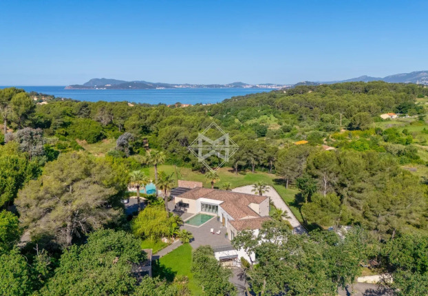 Maison 11 pièces 480 m² · au Pradet · 480 m² · 2 600 000 €