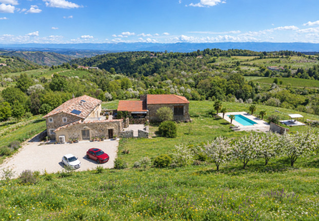 Maison 7 pièces 222 m² · à Tournon-sur-Rhône · 222 m² · 1 390 000 €