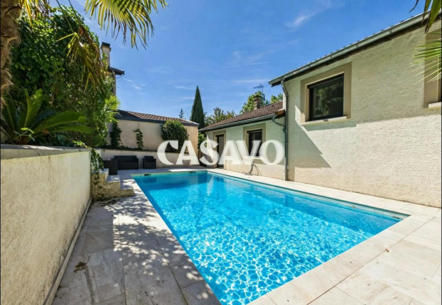 Maison 5 pièces 134 m² · à Écully · 134 m² · 675 000 €
