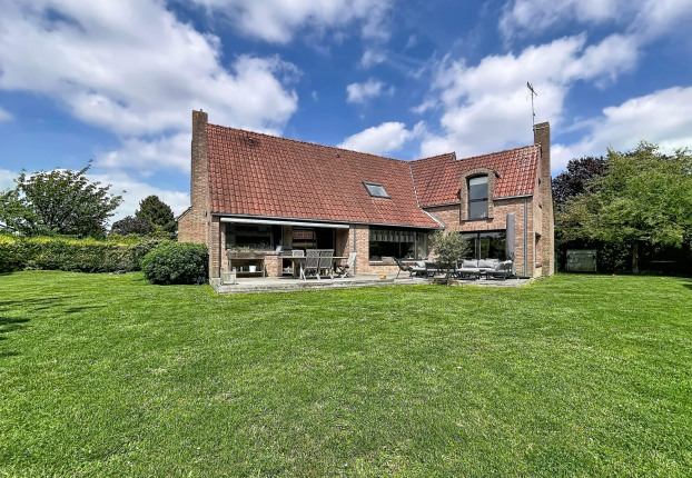 Maison 5 pièces 173 m² · à Wambrechies · 173 m² · 920 000 €