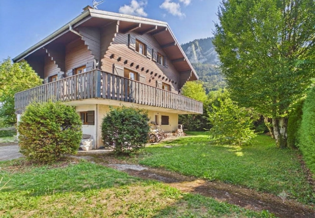 Maison 6 pièces 166 m² · à Thollon-les-Mémises · 166 m² · 555 000 €