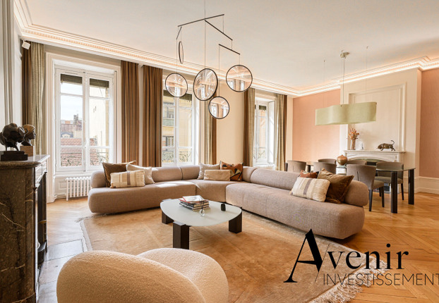 Appartement 6 pièces 223 m² · à Les Brotteaux-Bellecombe-Masséna, Lyon 6ème · 222,7 m² · 1 250 000 €