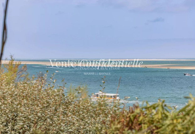 Maison 11 pièces 406 m² · à Pyla sur Mer · 406 m² · 21 000 000 €
