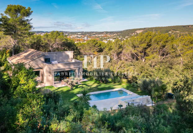 Maison 10 pièces 300 m² · à Aix-en-Provence · 300 m² · 2 500 000 €