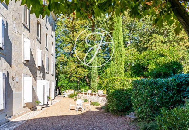 Maison 8 pièces 500 m² · à Vendôme · 500 m² · 795 000 €