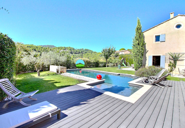 Maison 5 pièces 130 m² · à Le Barroux · 130 m² · 789 000 €