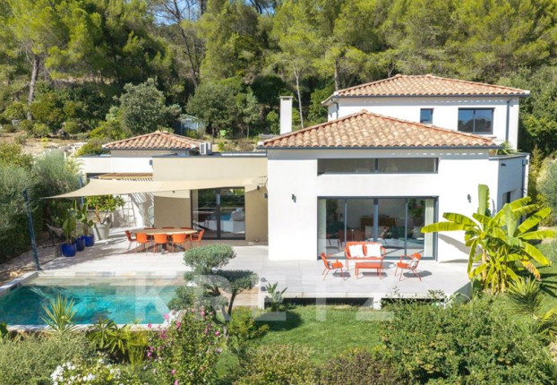 Maison 5 pièces 160 m² · à Caveirac · 160 m² · 790 000 €