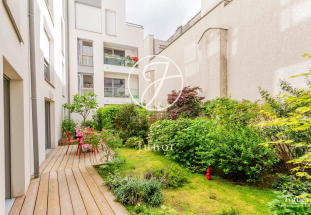 Appartement 4 pièces 87 m² · à Clignancourt-Jules Joffrin, Paris 18ème · 87,4 m² · 1 250 000 €