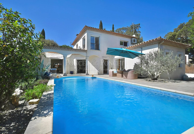 Maison 6 pièces 189 m² · à Sud, le Crès · 189 m² · 849 000 €