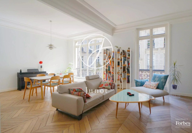 Appartement 5 pièces 119 m² · à Paris 9ème · 119 m² · 1 450 000 €