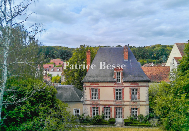 Maison 7 pièces 320 m² · à Roinville · 320 m² · 1 300 000 €