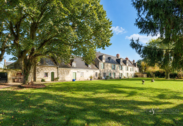 Maison 23 pièces 1008 m² · à Saumur · 1 008 m² · 1 690 000 €