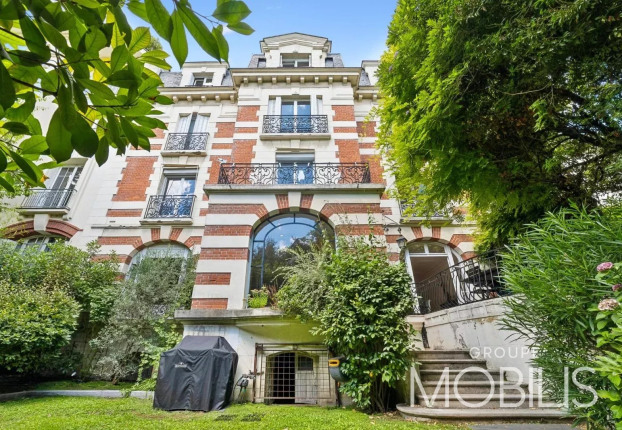 Maison 8 pièces 236 m² · à Neuilly-sur-Seine · 236,1 m² · 4 470 000 €
