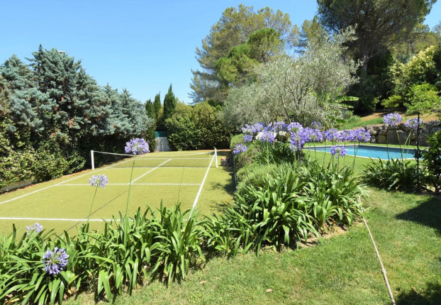 Maison 5 pièces 197 m² · à Valbonne · 197,1 m² · 1 880 000 €