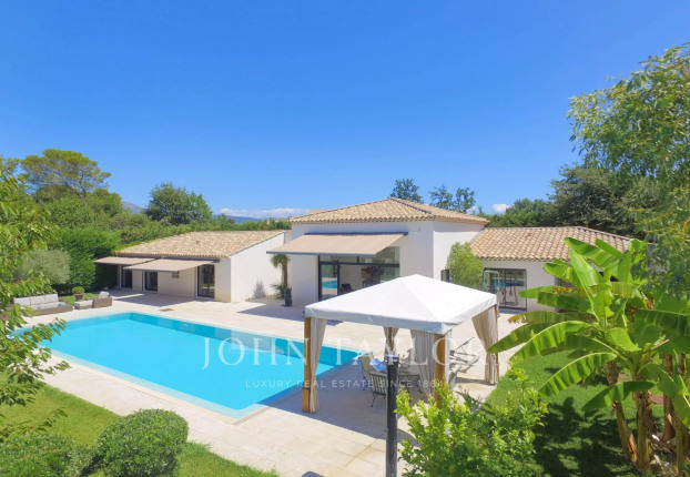 Maison 7 pièces 224 m² · à Roquefort-les-Pins · 224 m² · 1 890 000 €
