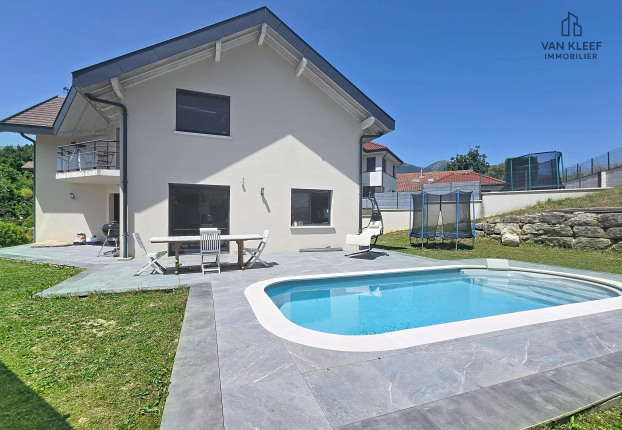 Maison 7 pièces 190 m² · à Chevry · 190 m² · 1 095 000 €