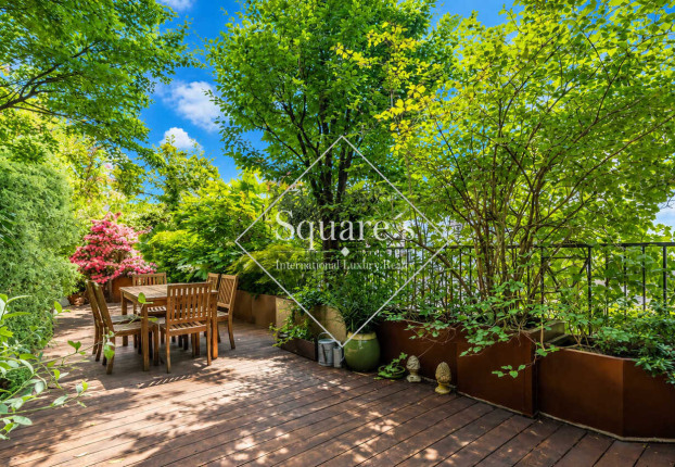 Appartement 8 pièces 190 m² · à Paris · 190 m² · 3 500 000 €