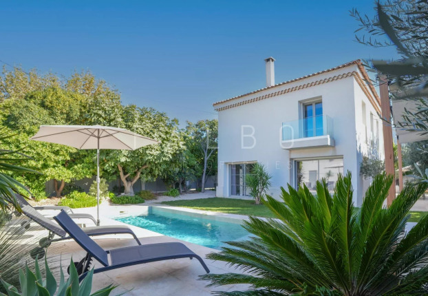Maison 5 pièces 163 m² · à Périer, Marseille 8ème · 163,3 m² · 1 990 000 €