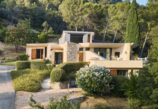 Maison 7 pièces 200 m² · à Le Tholonet · 200 m² · 2 100 000 €