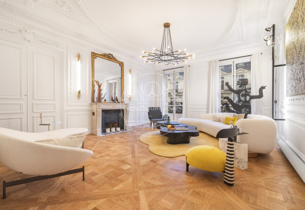 Appartement 5 pièces 163 m² · à Paris 8ème · 163 m² · 5 000 000 €
