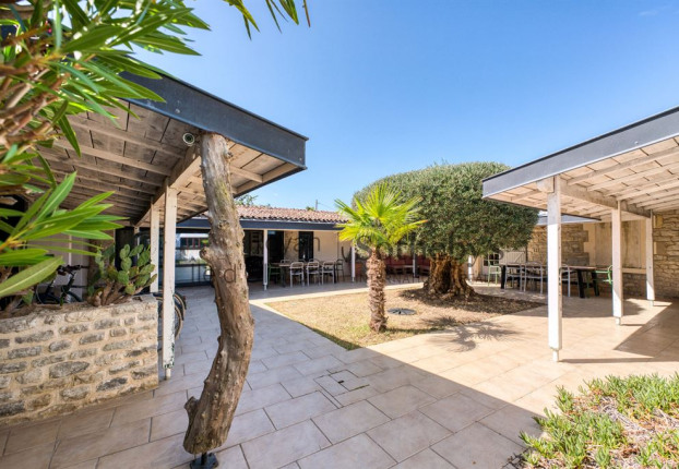 Maison 7 pièces 152 m² · à Saint-Denis-d'Oléron · 152 m² · 735 000 €
