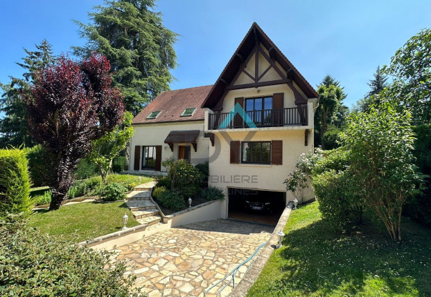 Maison 9 pièces 273 m² · à L'Étang-la-Ville · 273 m² · 1 250 000 €